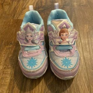 Toddle girls frozen 2 light up shoes